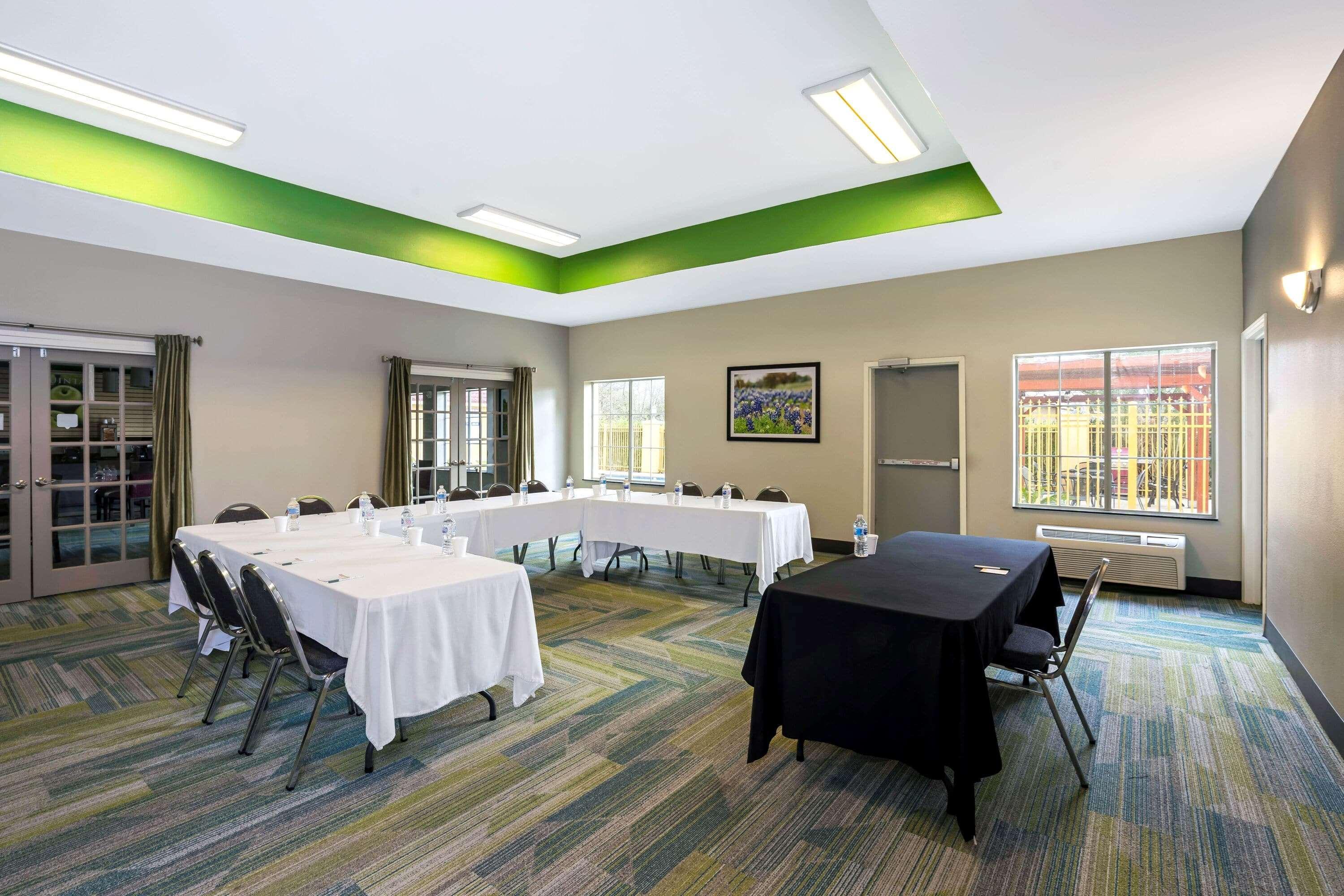 La Quinta By Wyndham Brookshire West Katy Hotel Buitenkant foto